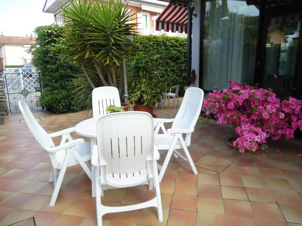 Hotel Matilde Marina di Massa Εξωτερικό φωτογραφία