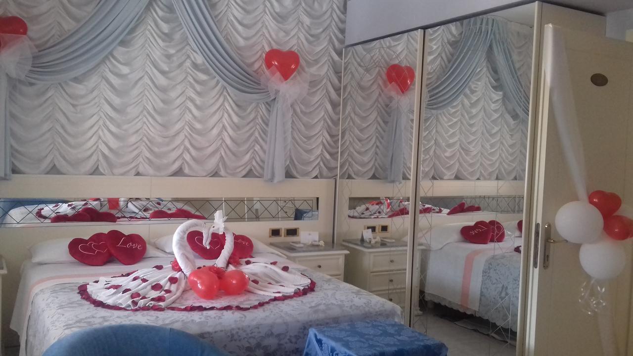 Hotel Matilde Marina di Massa Εξωτερικό φωτογραφία