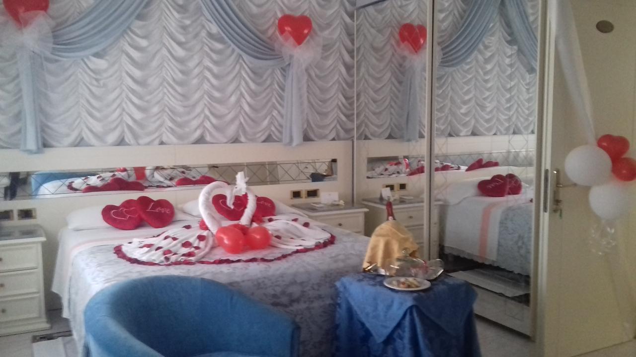 Hotel Matilde Marina di Massa Εξωτερικό φωτογραφία