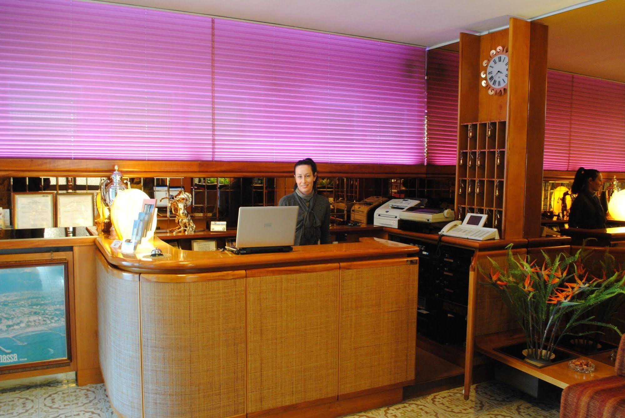 Hotel Matilde Marina di Massa Εξωτερικό φωτογραφία