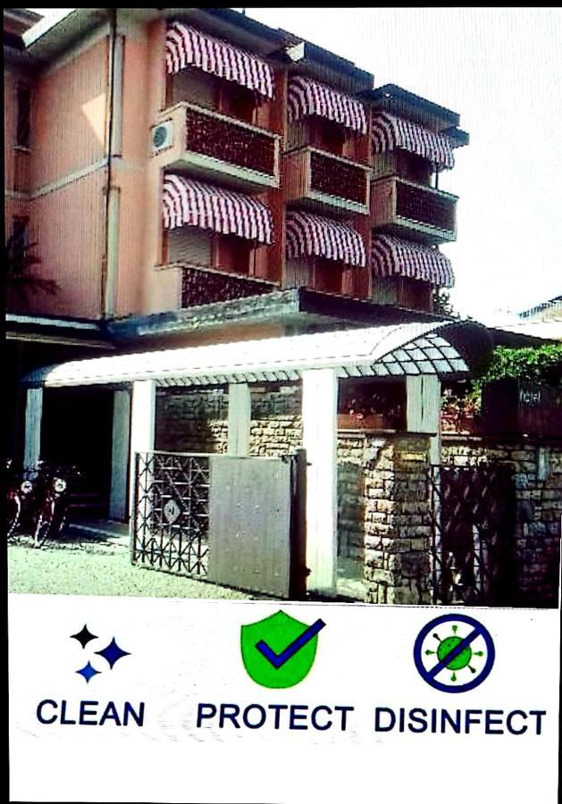Hotel Matilde Marina di Massa Εξωτερικό φωτογραφία